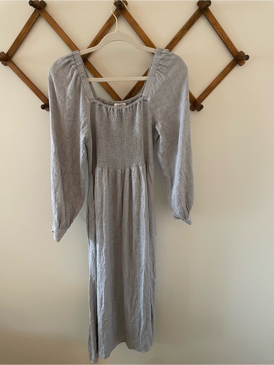 Madewell Dresses & Skirts - MadewellSmocked Square-Neck Midi Dress in Light Gray
